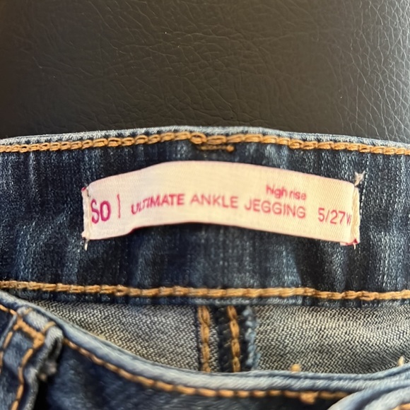 NWT So Distressed Ultimate High Rise Ankle Jeggings Sz 5/27 - Picture 5 of 6